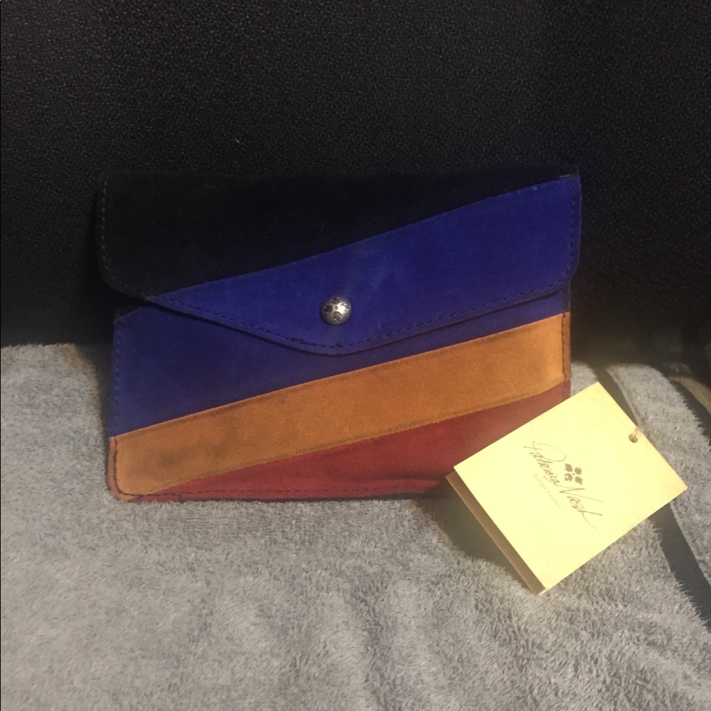 Stunning Italian Leather Patricia Nash Clutch